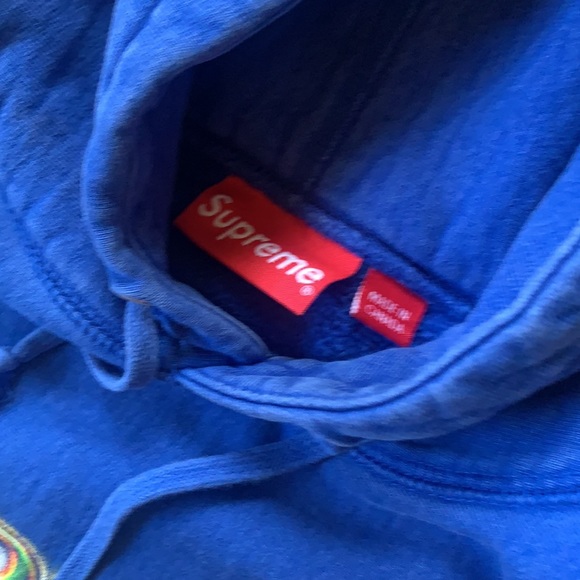 SUPREME HOODED SWEATSHIRT | Size S - Picture 2 of 4